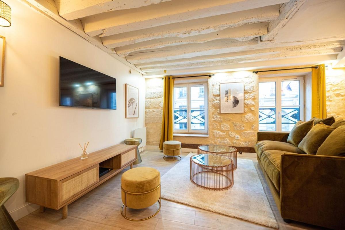 1br#turenne#place Des Vosges Appartamento